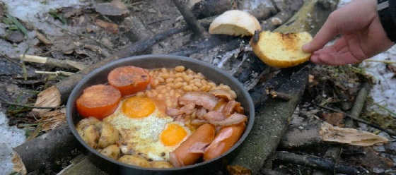 Английский завтрак в лесу