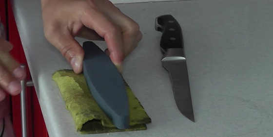 Метод заточки ножа против шерсти