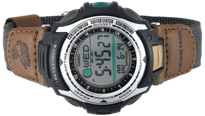 Часы для рыболова Casio PATHFINDER Fishing