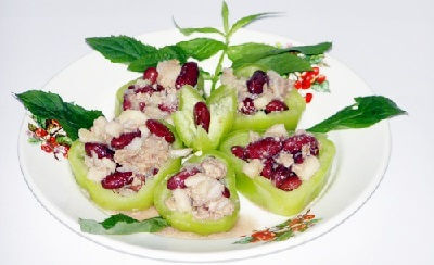 Салат из трески с яблоками
