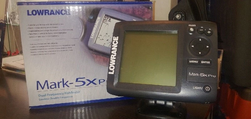 Эхолот Lowrance