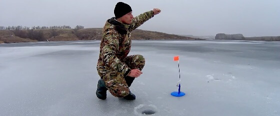 видео про зимнею рыбалку жерлицы