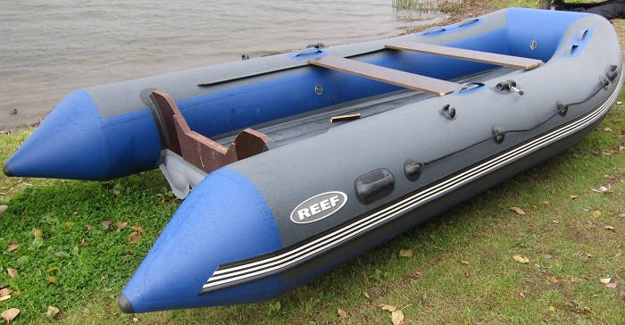Лодка ПВХ REEF Тритон-390