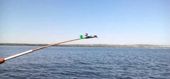 Уплыла удочка в ураган видео