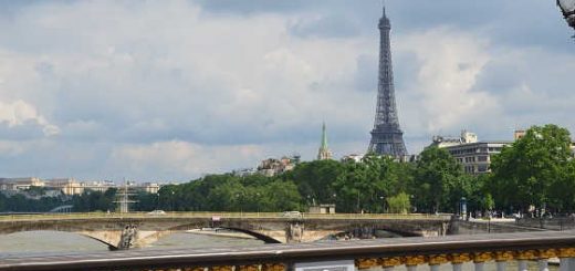 10 лучших мест для посещения в Париже