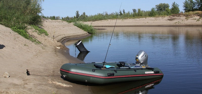 Моторная лодка ПВХ