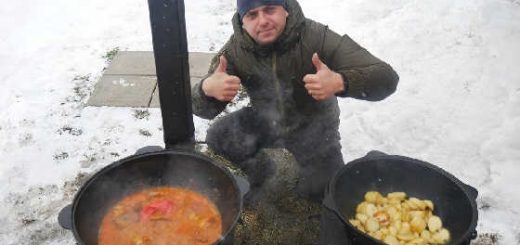 ТОМЛЕНЫЕ ГОВЯЖЬИ РЕБРА В ПОМИДОРАХ