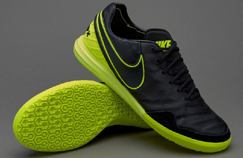 Футзалки Nike