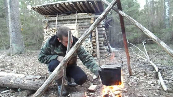 Поход в лесную избушку на две ночи