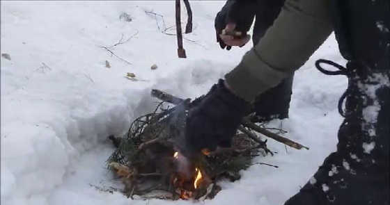 СПОСОБЫ ДОБЫЧИ ОГНЯ ЗИМОЙ