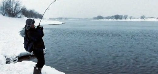 Зимний спиннинг в декабре с лодки на водохранилище