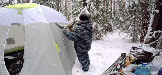 Баня в палатке зимой