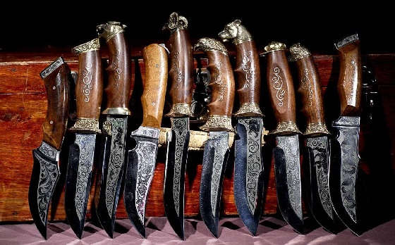 Охотничьи ножи разного вида
