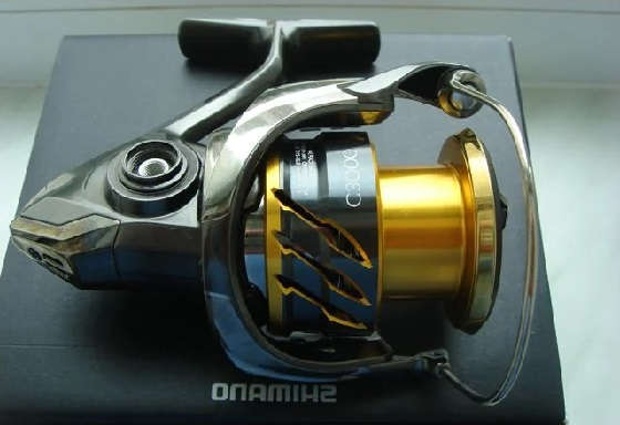 Катушка Shimano 20 TWIN POWER 2500S