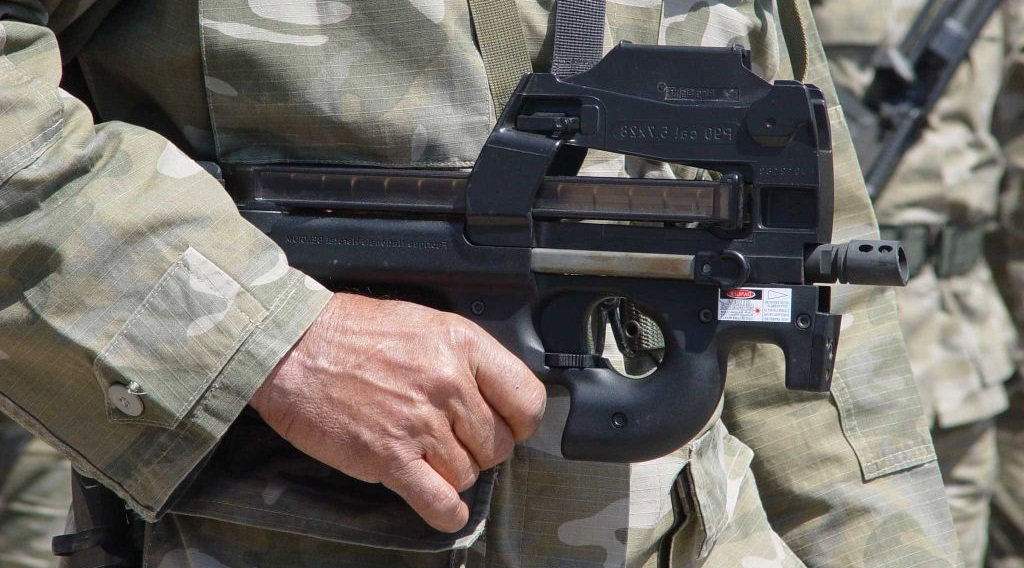 Пистолет-пулемет FN P90