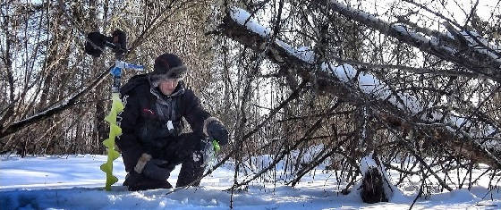 ТАЁЖНЫЙ РУЧЕЙ В СИБИРСКОЙ ГЛУШИ