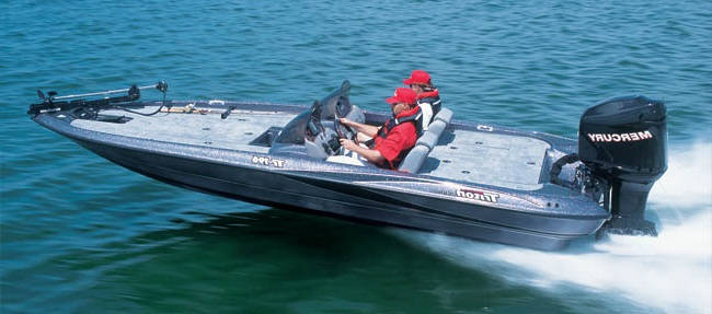 TRITON196 Bass Boat