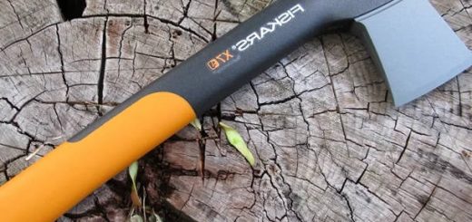 Топор fiskars x7