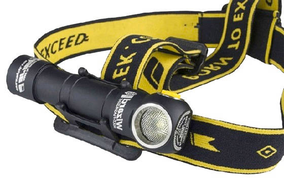 ARMYTEK WIZARD C2 PRO MAGNET