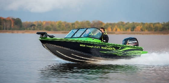 POWERBOAT 525