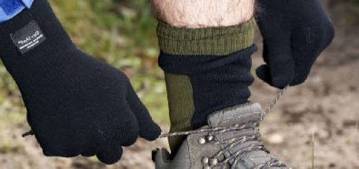 Шапка и треккинговые носки с мембраной Dexshell