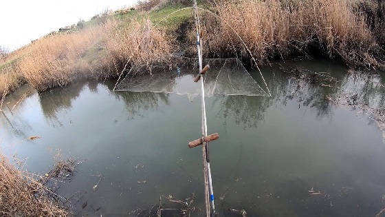 Рыбалка На Паук Подъёмник в ручье