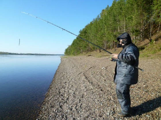 Рыбалка на берегу Енисея