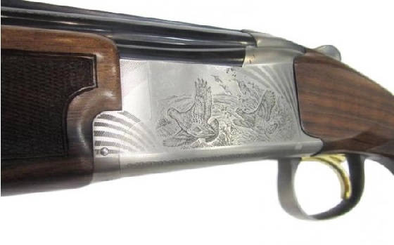 BROWNING B725