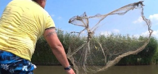 Рыбалка на Кастинговую Сеть с Лодки