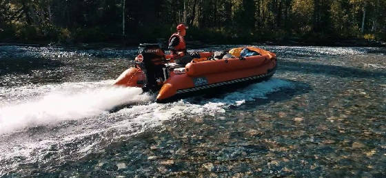 водометная лодка ВЫДРА 480