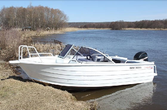 ЛОДКА QUINTREX 475 COAST RUNNER