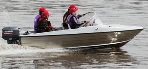 Спиннинг с лодки на водохранилище