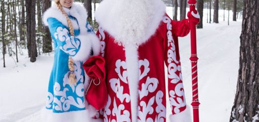 В канун Нового года Дед Мороз и Снегурочка незаменимы. И в определенное время к детям приходит Дед Мороз и дарит им различные подарки, о которых они всегда мечтали. Сегодня Дед Мороз стал желанным гостем для взрослых, которые хотят верить в детские чудеса и фей, независимо от возраста сказок. Из-за этого костюмы Деда Мороза так популярны каждый год в канун Нового года. Незадолго до кануна Нового года костюмы Деда Мороза начали продаваться во многих специализированных магазинах. Кроме того, в интернет-магазине вы можете приобрести качественные костюмы Деда Мороза. Наша страница: https://vottakprazdnik.ru/dedmoroz. Роза Де Домо - традиционный костюм для взрослых, незаменимый на протяжении десятилетий: она изображена в красивом цветном пальто, с волшебной палочкой вместо пояса, с блестящей сумкой в руке и красивой шляпой на голове Дед Мороза, которая идеально гармонирует с общей координацией, включая цветовую гамму стиль. В наши дни существует много красочных костюмов, дорогих вещей, трезвых вещей, и есть много разных цветов: красный, синий, винно-красный и т.д. Такая одежда должна быть красивой и яркой. И, прежде всего, главный атрибут - это белая борода и седые волосы, которые торчат из-под шляпы. Мы не должны забывать, что они есть. Мне это не нравится. Классический костюм Деда Мороза с круглым воротником и рукавами. Профессиональные актеры и добросовестные покупатели выбирают самый дешевый вариант костюма - украшения из искусственного меха. Кроме того, украшение сложными узорами с мелкими бусинами и стразами является ярким и часто конкурирует с дорогой одеждой. Однако выбор костюма следующим образом огромен. Для того, чтобы выбрать и купить костюм Деда Мороза нужного размера, необходимо точно измерить параметры и подобрать костюм в соответствии с размерным рядом. Хотя размер, который вы хотите купить, определен, лучше обратиться к профессиональному консультанту в магазине. Это связано с тем, что так называемые таблицы размеров часто имеют разные обозначения для каждого размера, что может привести к несоответствиям. В любом случае лучше выбрать размер побольше, потому что это костюм, который может справиться с обтягивающей одеждой.2) Если область применения имеет те же отклонения, что и выше, из-за прямых солнечных лучей, то отныне правильный костюм будет радовать вас. Пожалуйста, свяжитесь с нами для получения дополнительной информации.